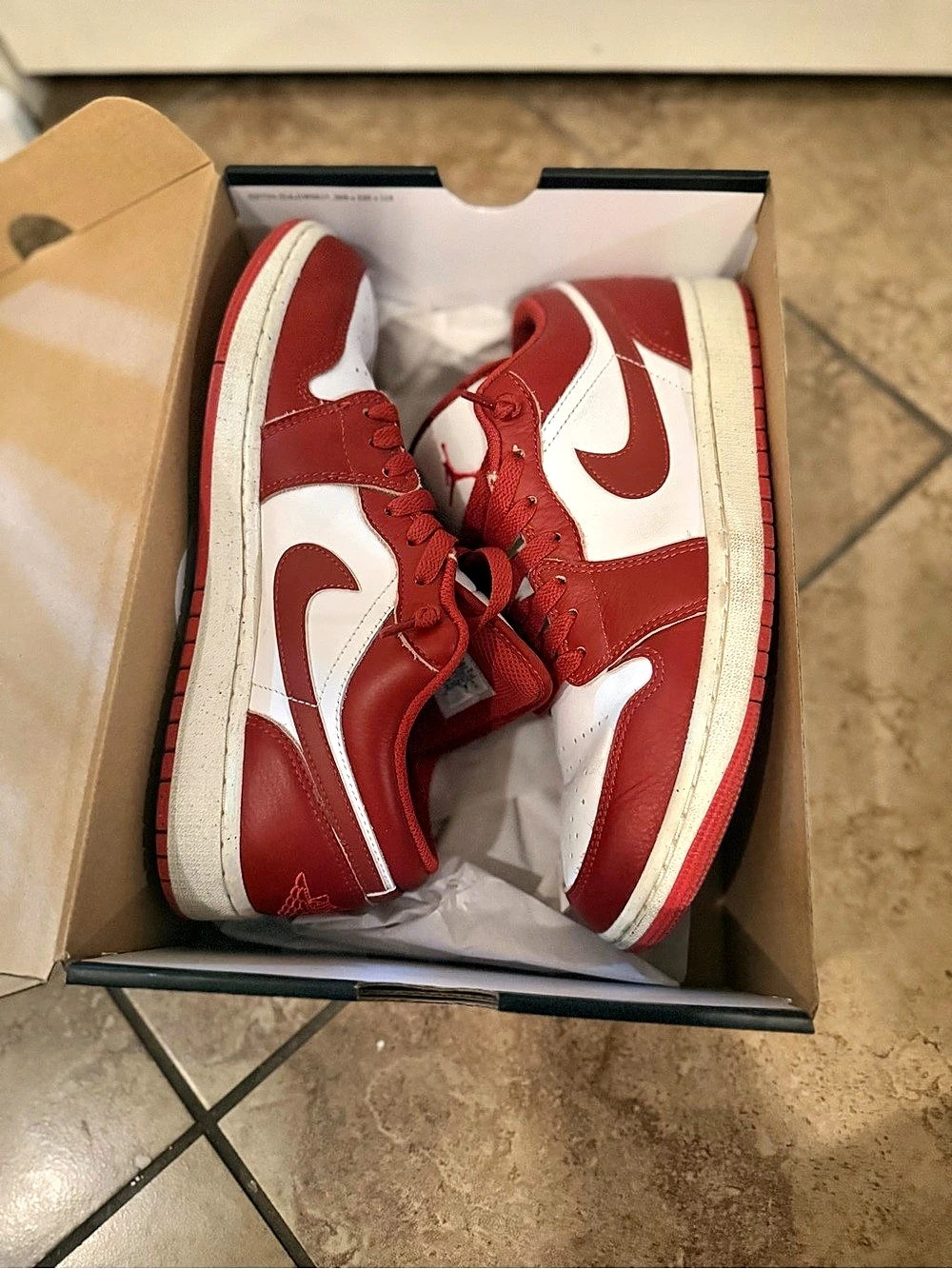 Jordan Air Jordan 1 Low SE Dune Red Lobster Red & White US 9